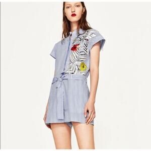 Zara Women's Romper Playsuit Blue And White Parrot Flower Size Small